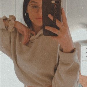 Meet your Posher, Charloe